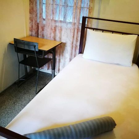 Grocer'S Inn Backpackers Guesthouse Kuala Lumpur Buitenkant foto