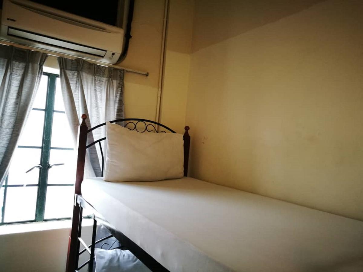 Grocer'S Inn Backpackers Guesthouse Kuala Lumpur Buitenkant foto