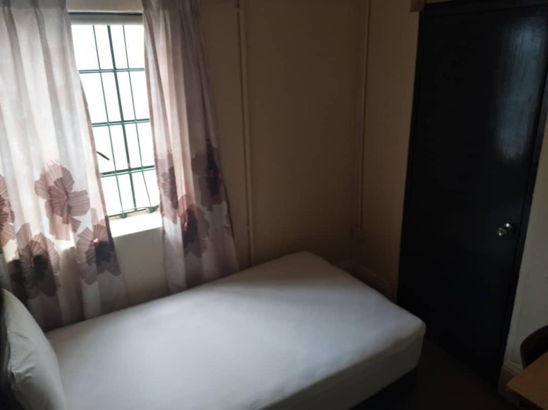 Grocer'S Inn Backpackers Guesthouse Kuala Lumpur Buitenkant foto